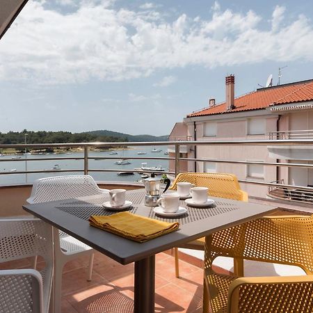 Seafront Apartment Gaby Medulin Kültér fotó