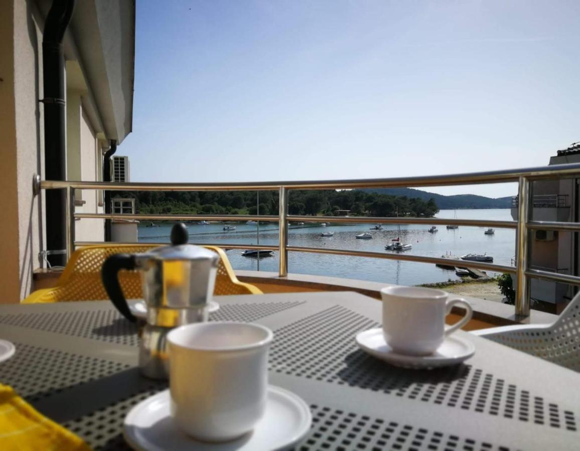 Seafront Apartment Gaby Medulin Kültér fotó